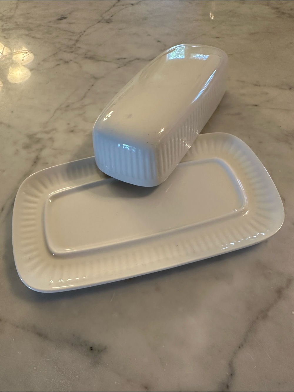 White Ceramic Butter Dish w/ Ribbed Detail Vintage Like Athena Johnson Brothers